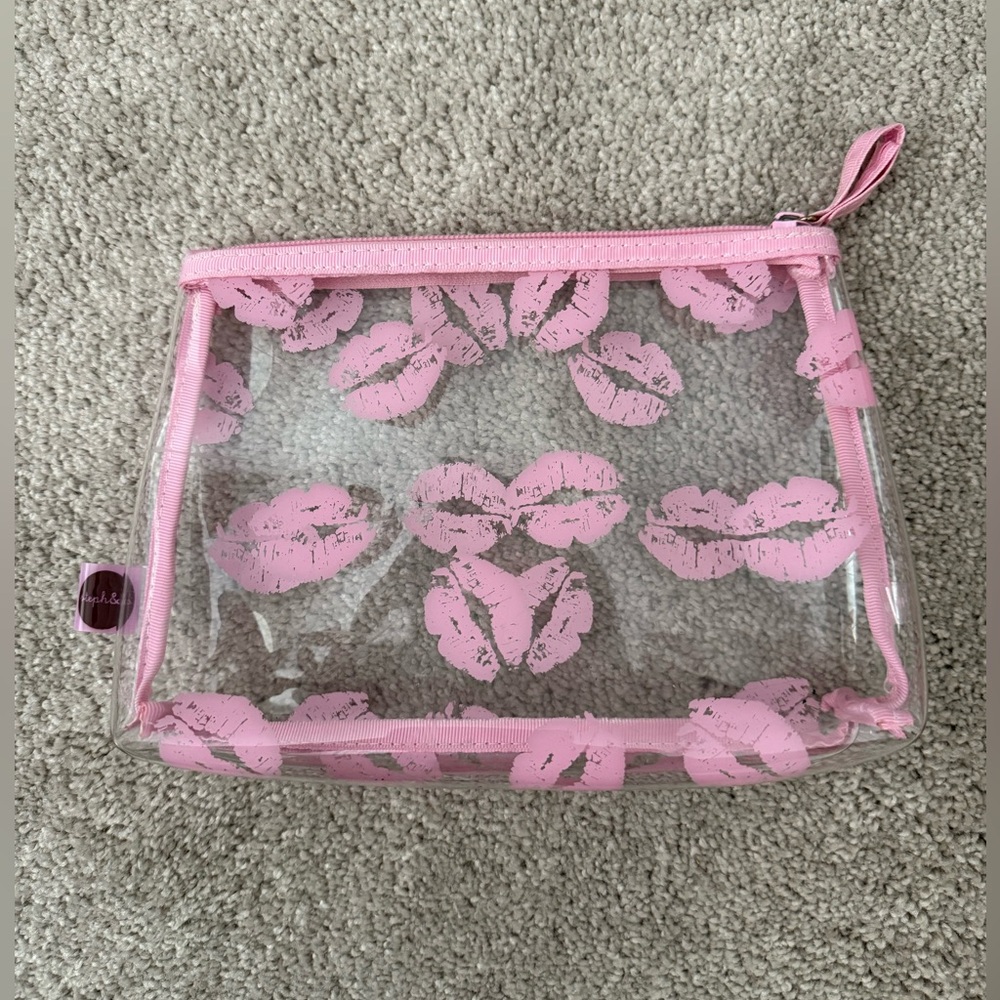 Lip Print (Kiss) Cosmetic Case | clear + pink - Picture 6 of 7